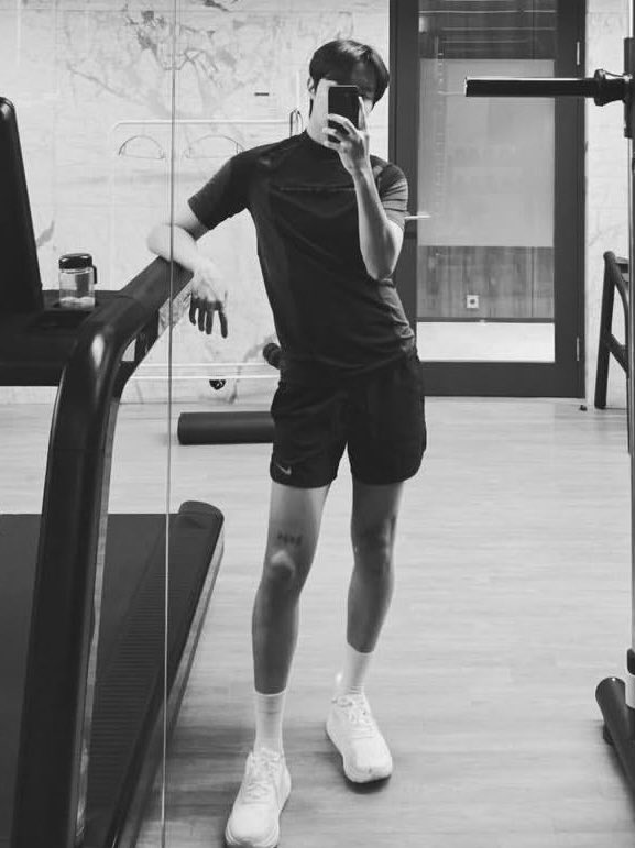 hobimilfism's tweet photo. matcha pilates girlie 😌🍵🤍 https://t.co/XYd0U0FUIw