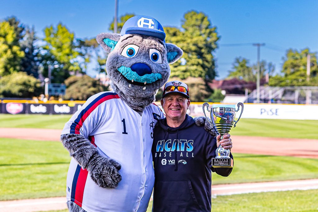 HarbourCats's tweet photo. Happy Mascot Day to the best mascot in the West Coast League! 😸 ⚾
#harbourcats #WCLBaseball #harveytheharbourcat https://t.co/Rfu99ldxAJ