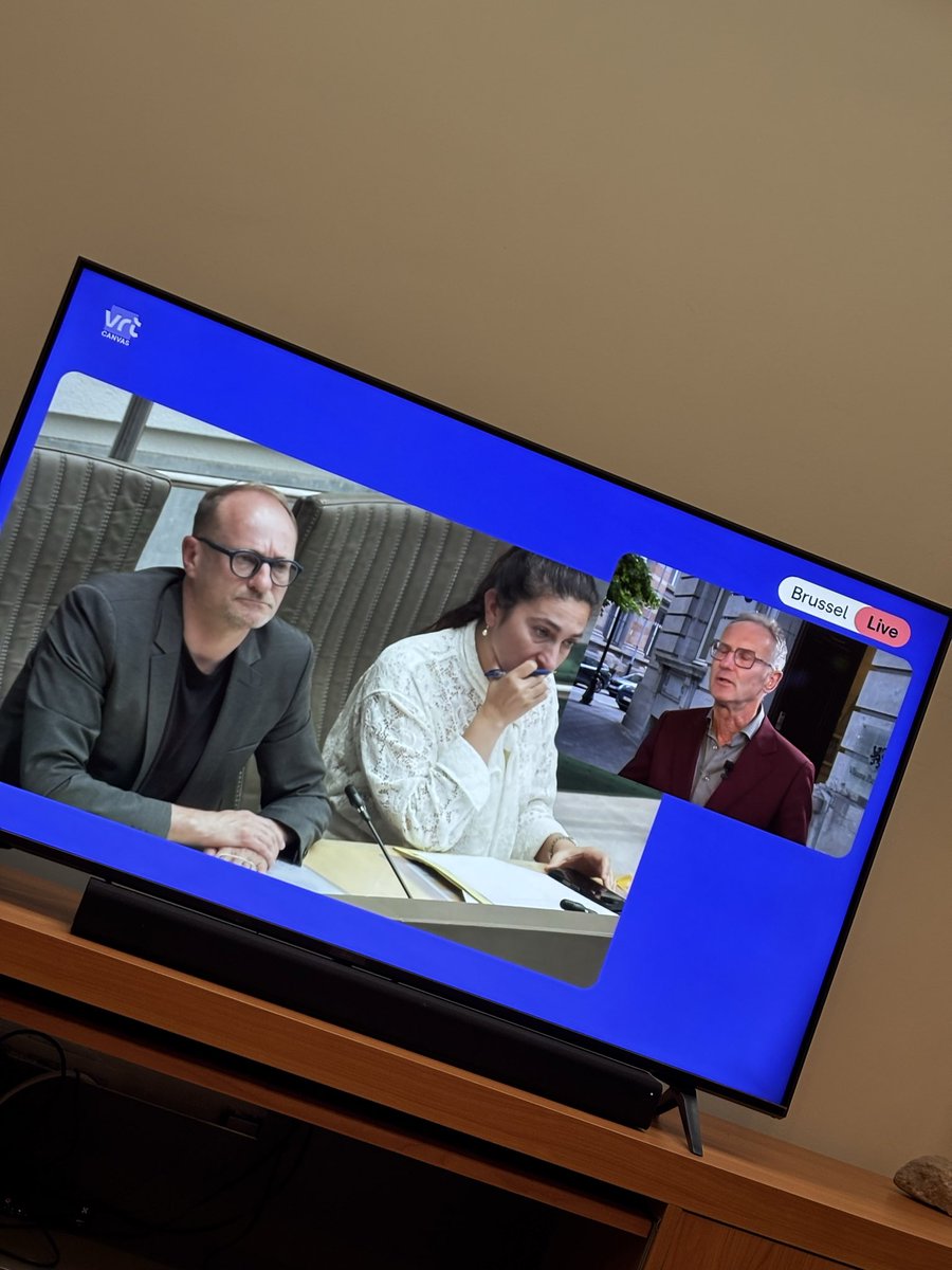 Pieter5's tweet photo. Na een dag valt lezen, voelen en soms ontluisterend luisteren blijf ik bij mijn standpunt dat ik gisteren in de partijraad gaf. Ofwel zien we duidelijke tekenen van hervormingen ofwel moeten we het nut van de volgende Septemberverklaring in vraag durven stellen! https://t.co/tkWCzUk1FL