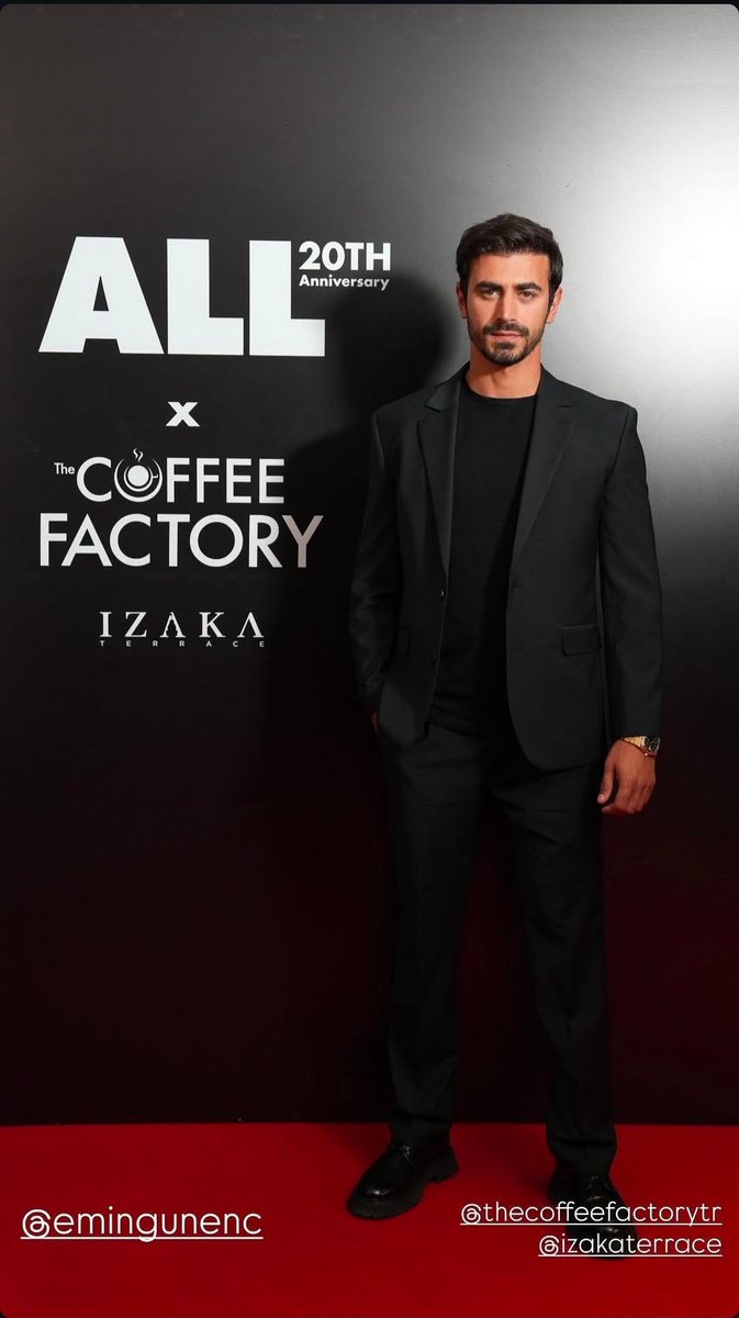 EminGGlobal's tweet photo. 🆕📸 Emin via IG Story

ALL Magazine's 20th Anniversary. 🖤✨

Black suit.
Red carpet.
Emin Günenç.

That's the tweet. 😮‍💨

#EminGünenç #Arafta #MerTeş https://t.co/zZcvsD7uYp