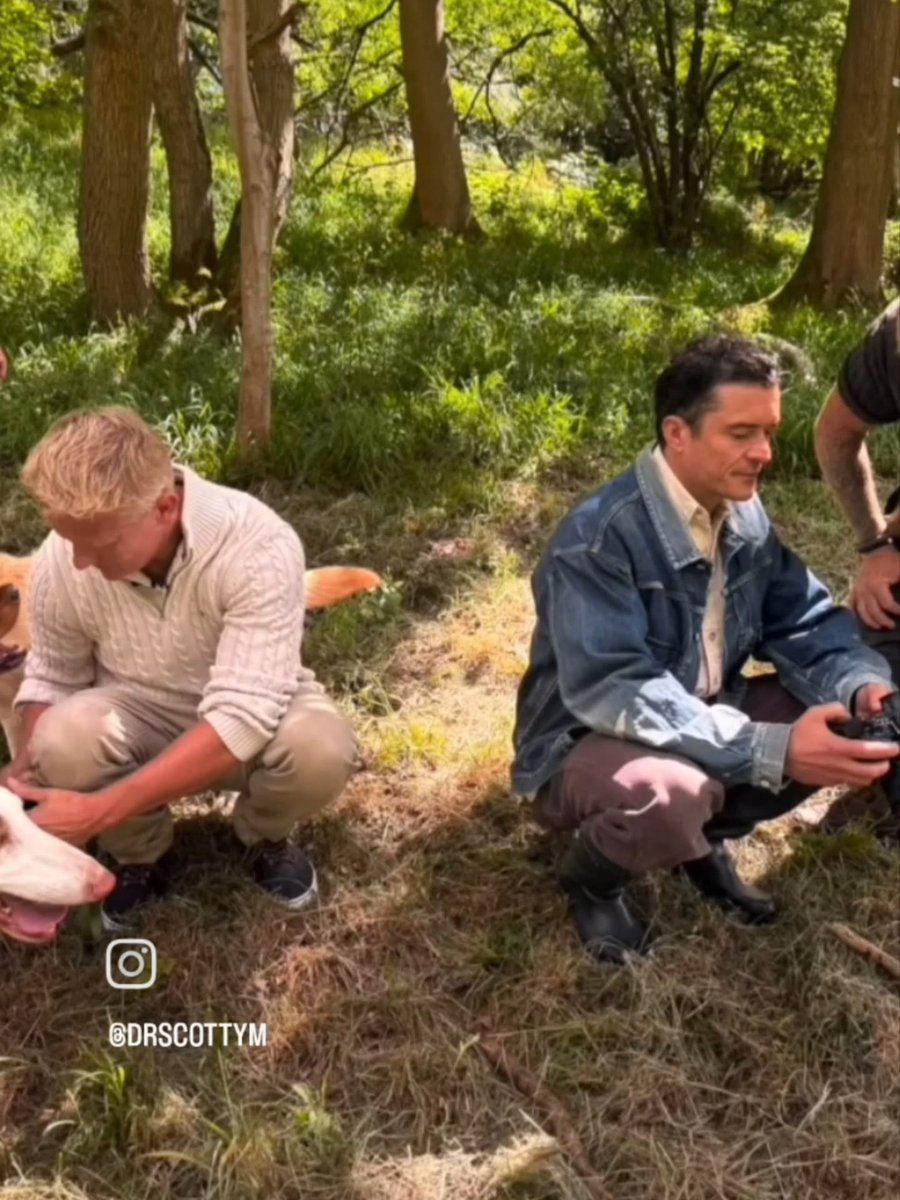 knartute's tweet photo. New IG post with photos of Orlando Bloom by @drscottym - 
"Amazing day spent with the wonderful @msd_animalhealth team hosted by Hollywood actor and proud dog dad Orlando Bloom." 
https://t.co/Qtly5o9Glc https://t.co/0a5p9bT93y
