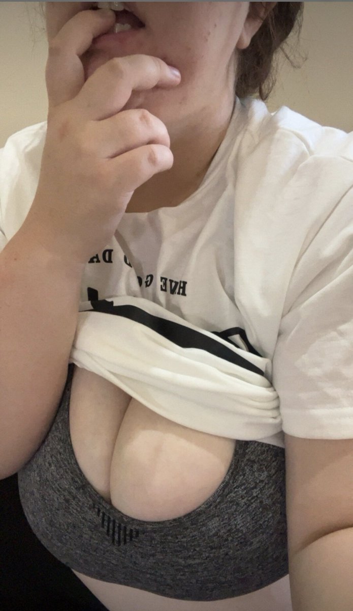 Aliceqiii's tweet photo. Mommy needs you to fill me up😍

#chubby #hugeboobs #hugetits #tummy #tummyadmirers #bbw #mommyfetish #mommy #girlfriend #firsttime #onlyfans #nsfw #bbw https://t.co/pdPjY7meDu