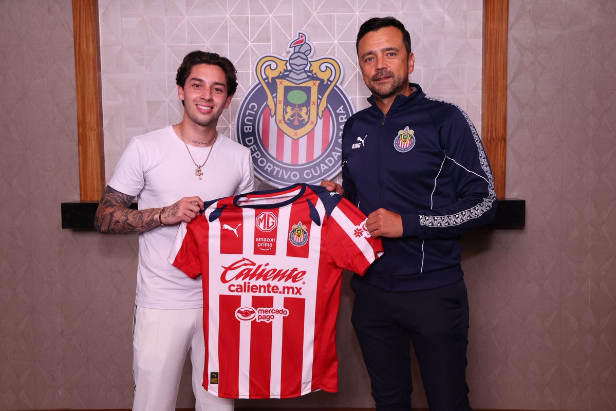 Chivas's tweet photo. 🇦🇹 ¡Un Rojiblanco más que se une a nuestras filas! 🐐 https://t.co/GAfW0ZIaDN