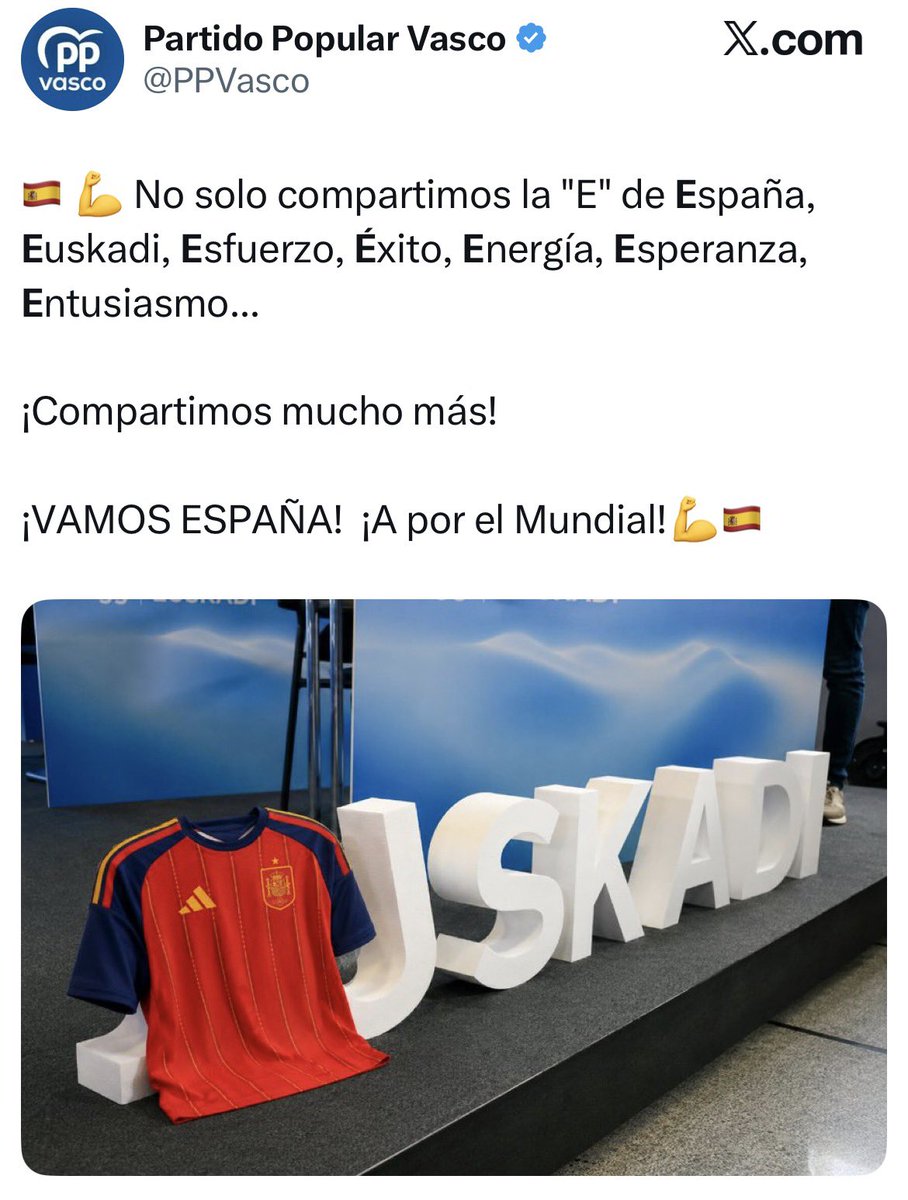 baskdefenders's tweet photo. Futbola politika al da? Futbola politika hutsa da! Eta ez dezala inork esan ez direla politika eta futbola nahasi behar!  Gure etsaiek, herri hau Espaiñolizatu nahi dute estrategi politiko, sare sozial eta telebistako iragarkiekin kirola ikur moduan erabilita! #FCKSPN #FCKVOX https://t.co/dzubJaVAKZ