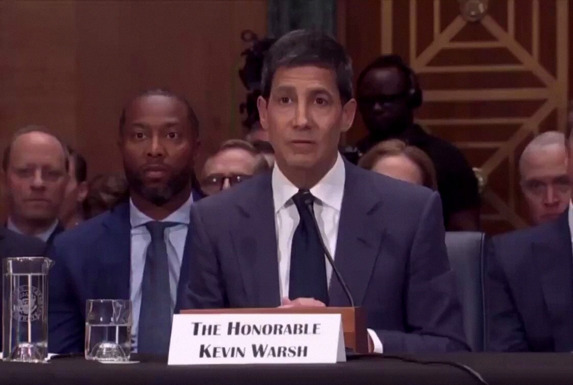 mnimg211's tweet photo. 🚨 Just in

🇺🇸 The Fed decided to keep interest rates where they are.

This is a big deal for the markets right now. https://t.co/UDC9eKo7CX