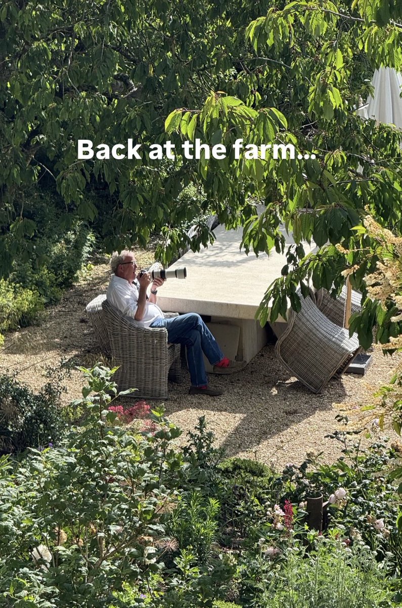 ClarksonsFarm1's tweet photo. How Jeremy has spent today, according to Lisa…📸 https://t.co/ACJYbomwwQ