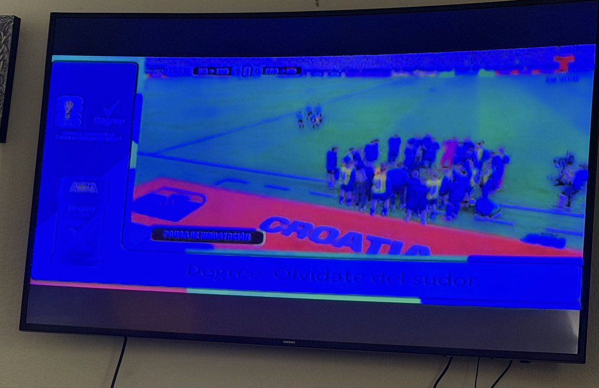 maxayala118's tweet photo. Me vendieron que Telemundo no da comerciales en las pausas de hidratación, pero si lo hacen, te comentan todos los programas nuevos que darán, y hacen un recuadro de publicidad pagada. https://t.co/Vco5fmzLep