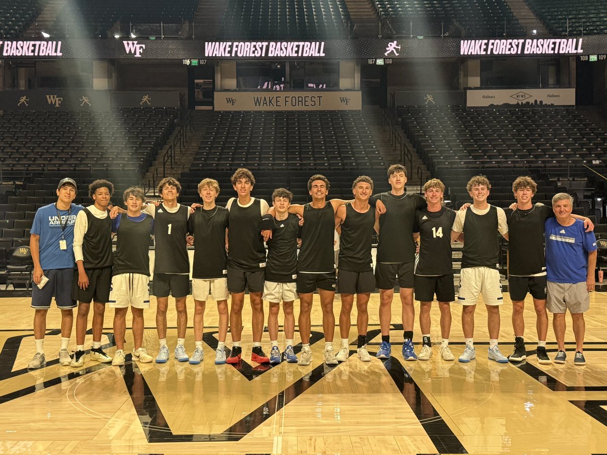 sjcbasketball's tweet photo. Great few days at Wake Forest!! Got the W at the Colosseum. #Knighttime
#GettingBetter https://t.co/WlPjGnLXHU