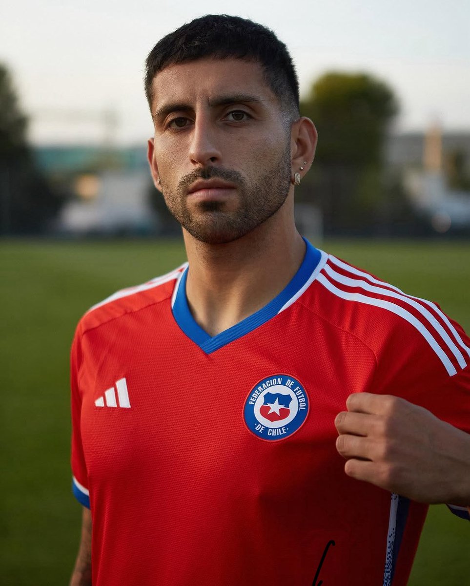 CLMerlo's tweet photo. 🚨Guillermo Maripán es nuevo refuerzo de Inter 🇧🇷. Firma contrato por 2 años. ⬇️
https://t.co/6TEQdsUg2Y https://t.co/bvxInLVRvQ