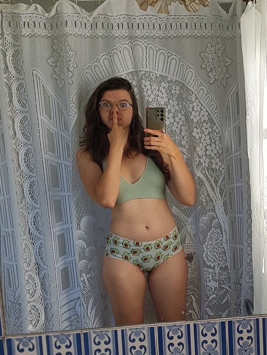 Real_Ninja_Girl's tweet photo. Goofball energy activated 🖖 https://t.co/gaHc1qmTjI
