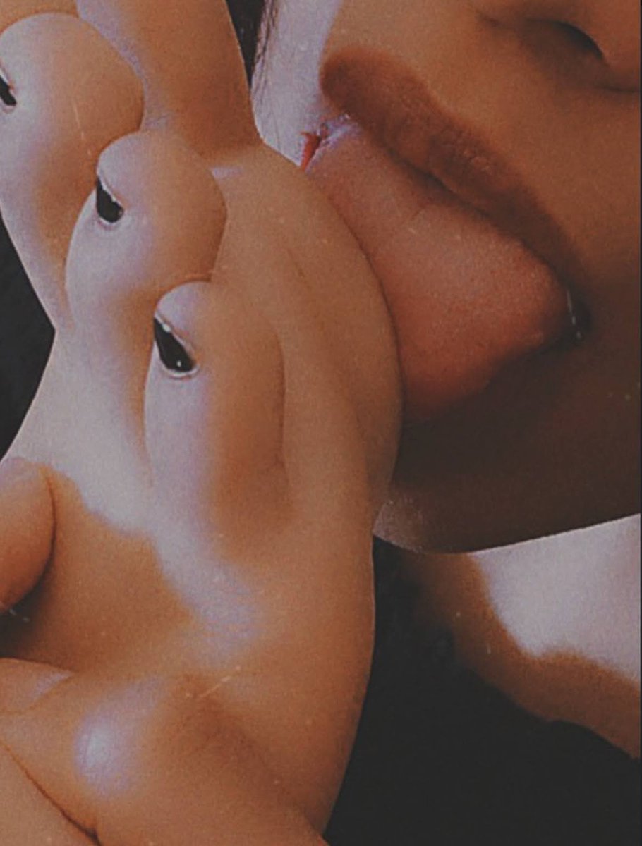 cecearra's tweet photo. 👅👣💗 https://t.co/79kZtpIj0h