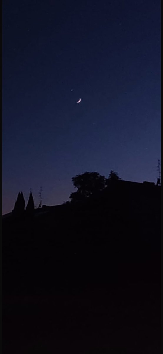 LPieceofart's tweet photo. In Umbria, stasera il cielo è un incanto, buonanotte 
@Pasqual53536201 https://t.co/adIbAnFZiK