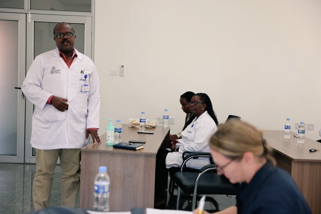 HospitalChuk's tweet photo. A delegation from @institut_curie #France this Wednesday visited #CHUK on a mission aimed at exploring areas of potential partnership in Medical care,Research and training.The three Medical Experts led by Dr Burnod Alexis,were taken through a tour of CHUK Departments &amp; Units..1/2 https://t.co/4GRgbwtmX5
