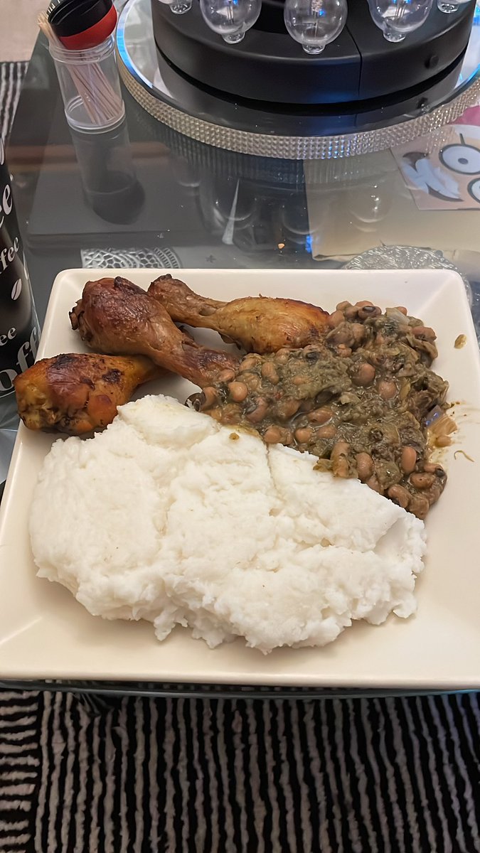 Bootha25's tweet photo. How to end the day after a Congo win iykyk 🇨🇩🇨🇩🇨🇩🇨🇩 https://t.co/UPQrcUJ276