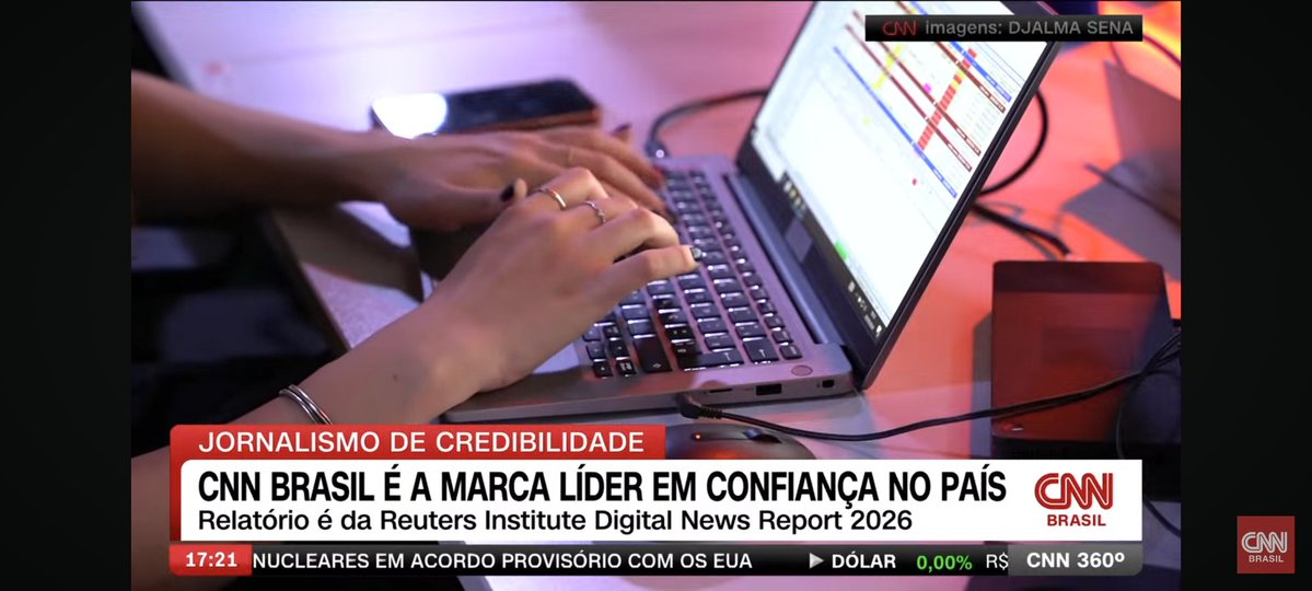 ramedvasconcel1's tweet photo. Que bom que a @GloboNews nunca desliga.
Ia ser difícil dormir com um barulho desses.

Já me disseram que é impossível existir imparcialidade no Jornalismo. 

Espero em Deus que isso não seja verdade.

@nytimes @WSJ @ABC @CNN @CBSNews @WSJbusiness @ABCNetwork @el_pais @AP @g1 @BBC https://t.co/aAuNGyvX4t