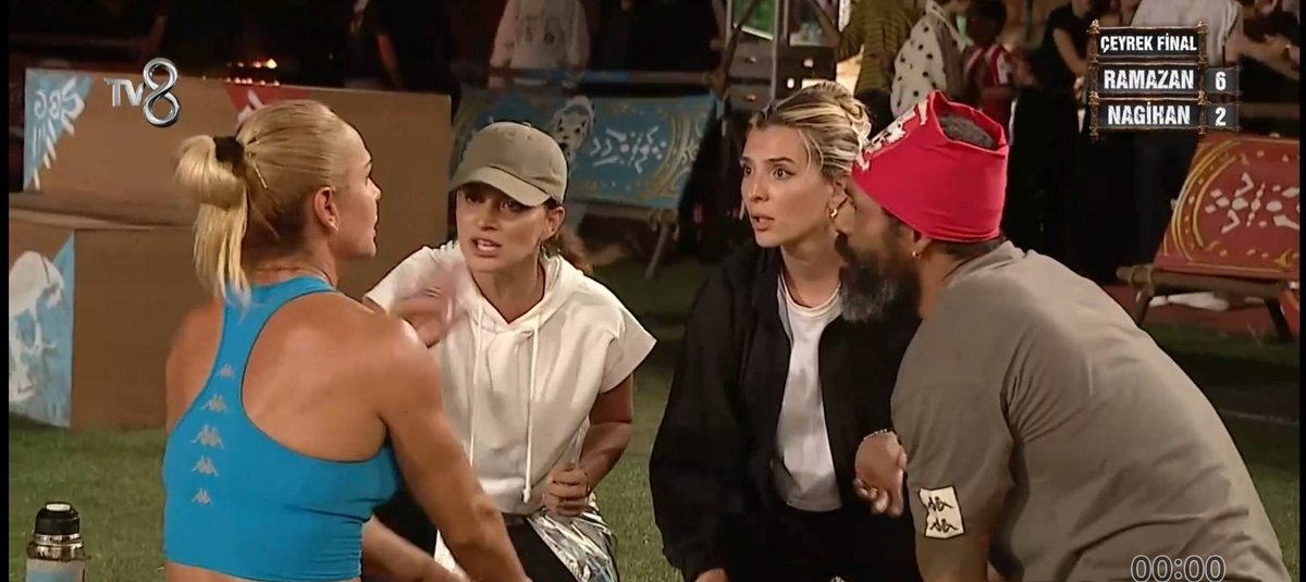 brkyl00's tweet photo. deseler ki merve pınar yan yana gelecek hemde nagihan için güler geçerdim  #survivor2026 https://t.co/tEZo6Fmgph