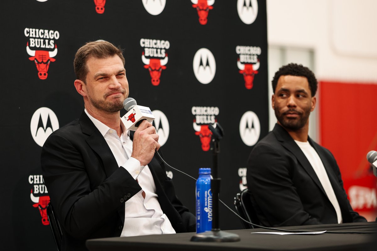 chicagobulls's tweet photo. Coach Splitter on making connections with players:

"The first thing you do is connect. I actually already started doing that. That's the foundation of everything you do at this level. If you don't have that, it's really hard to demand and make them respect you. But the foundation is to connect with the players in different ways. Generations change and you just gotta adapt. But this is the first thing you gotta do. One of the pillars of the things you do in basketball is the togetherness. You gotta start there."