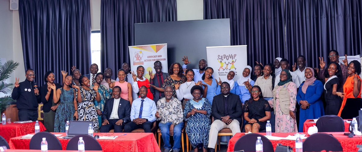 CEDOVIPuganda's tweet photo. Today, @CEDOVIP, in partnership with @JOYFORCHILDREN , convened a national stakeholder meeting on ending child marriage and teenage pregnancy.
The meeting brought together key stakeholders who held conversations on the growing trends of child marriage and teenage pregnancies. https://t.co/aOzZEQhzNl