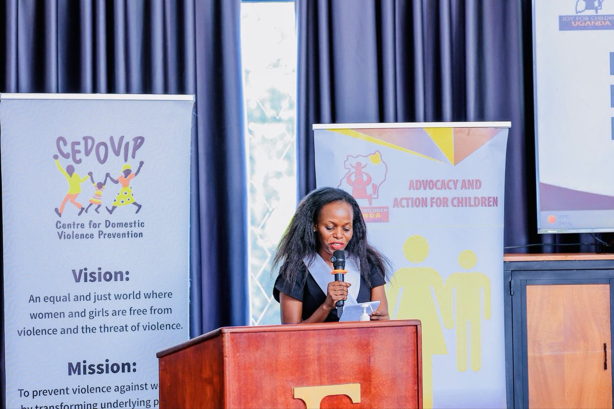 CEDOVIPuganda's tweet photo. Today, @CEDOVIP, in partnership with @JOYFORCHILDREN , convened a national stakeholder meeting on ending child marriage and teenage pregnancy.
The meeting brought together key stakeholders who held conversations on the growing trends of child marriage and teenage pregnancies. https://t.co/aOzZEQhzNl