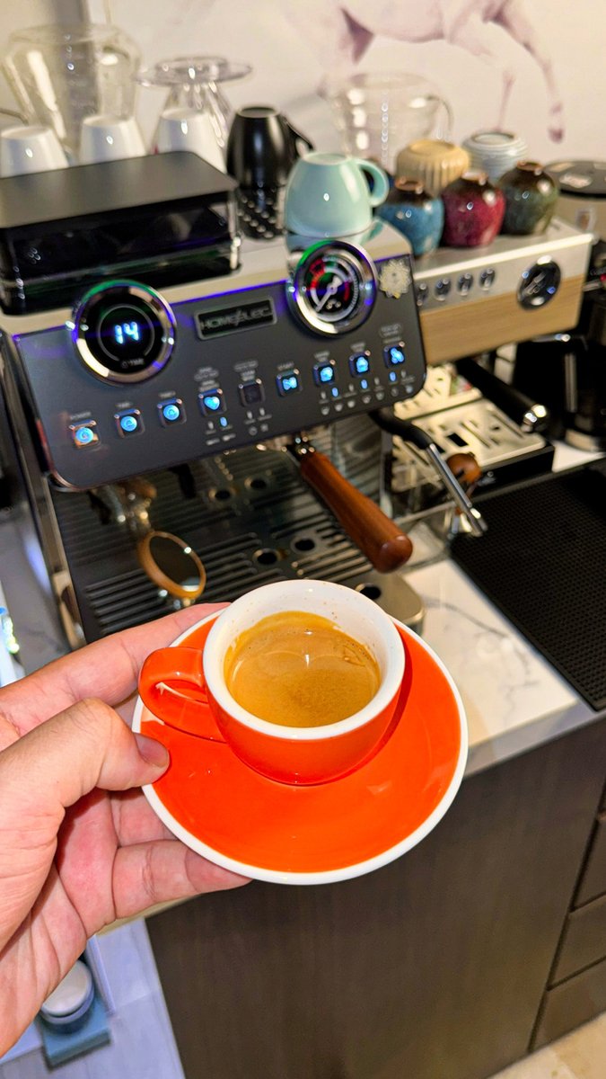 xi3ij's tweet photo. إسبريسو 11:40 ☕️ https://t.co/gLYBLsA2ga