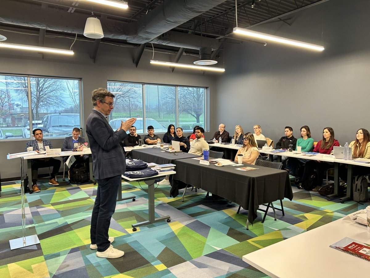 IUibrc's tweet photo. Want to strengthen your business this summer? Sign up for three days of coaching with Professor Phil Powell from the Kelley School of Business. This is a new opportunity from the IBRC and BOS-UP coaching solutions. Register here at the discounted rate: https://t.co/9dTZeb2kVC https://t.co/WVVFysBdeg