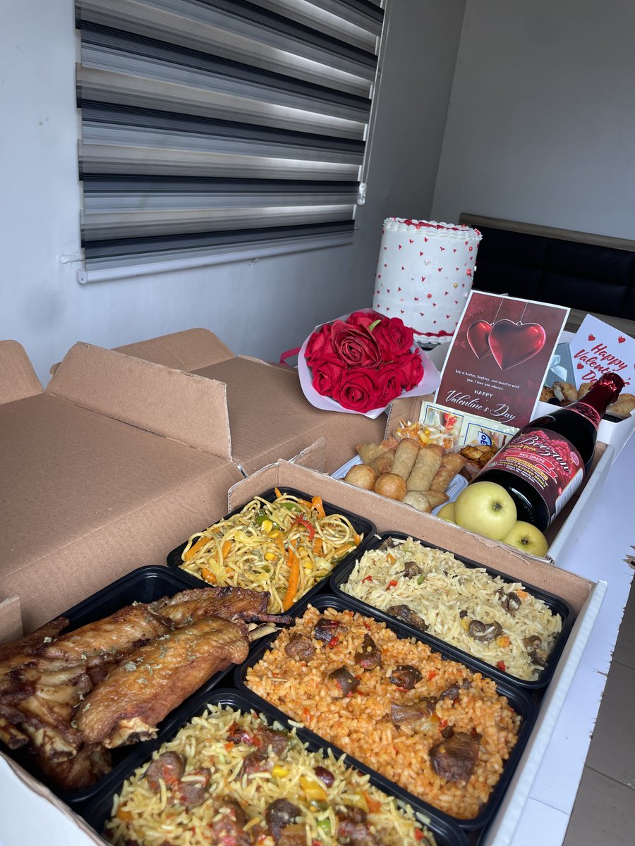 thatguytelvin's tweet photo. If you know me, you know I don’t gatekeep. Good things are meant to be shared. I’ve had the privilege of eating proper meals made with love, and I can confidently say @Princexdelightz is your plug for premium meals. You can thank me later. 😌 https://t.co/9O1I8wK9EL