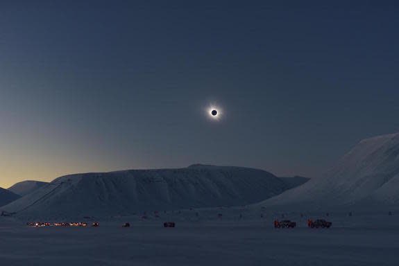 astropics's tweet photo. Solar eclipse over the Arctic. https://t.co/dS02JGcUms