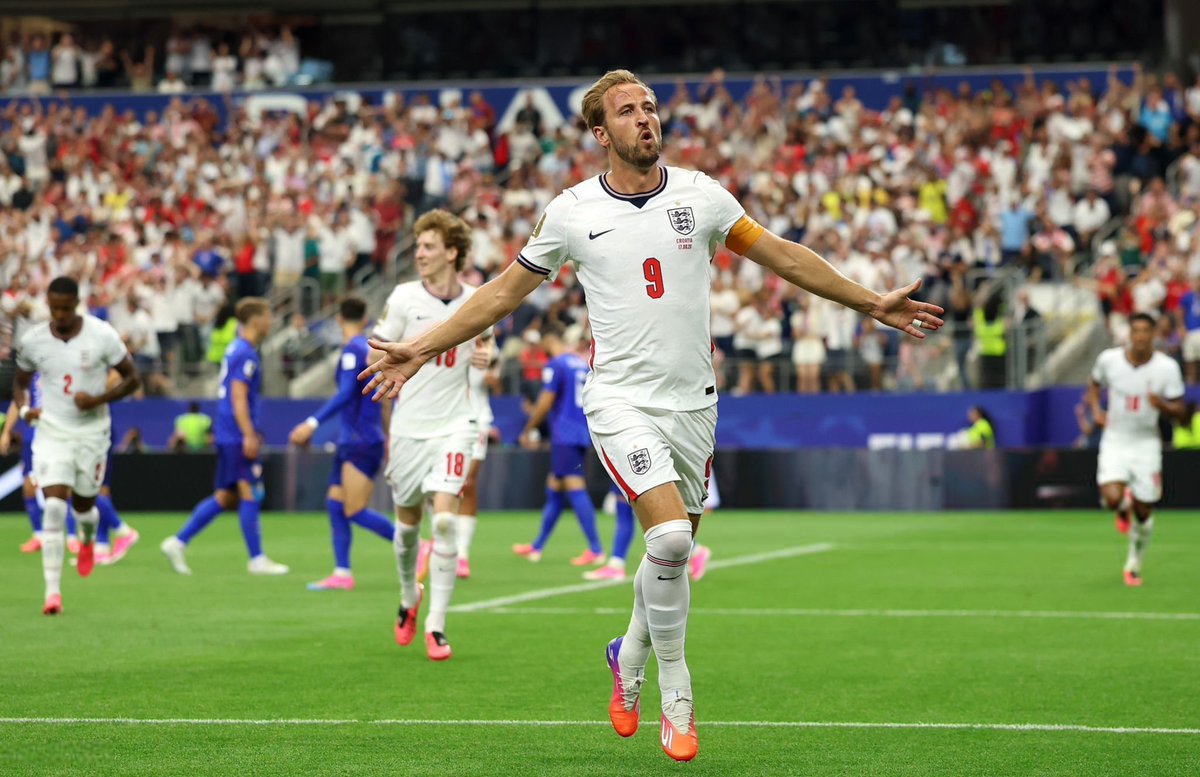 alimo_philip's tweet photo. 🏴󠁧󠁢󠁥󠁮󠁧󠁿 Harry Kane has EQUALLED Gary Lineker!

⚽️ 10 World Cup goals for England. Tied for the all-time record.

©️ The captain is a national treasure. https://t.co/GTQuQFdFM0