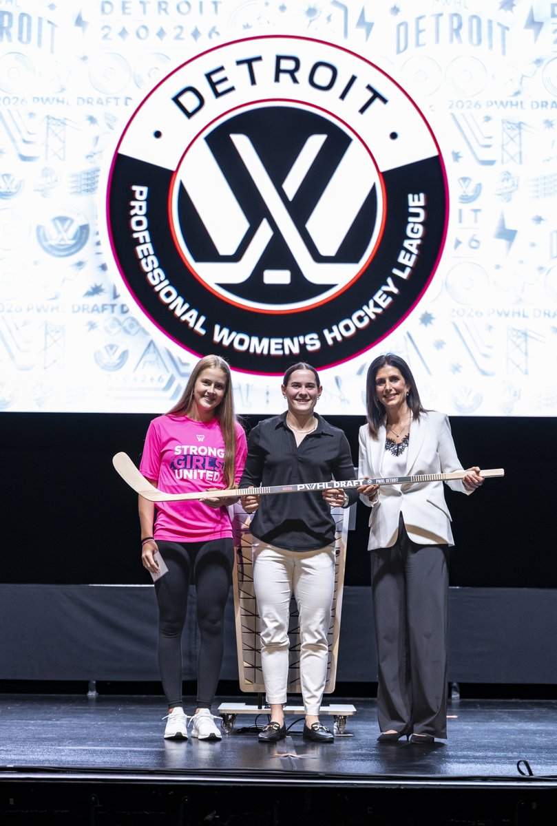 pwhl__detroit's tweet photo. Welcome to the fam, Sena‼️ https://t.co/Pk6br79H17