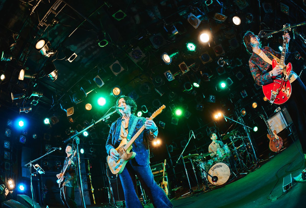 MW_officialnews's tweet photo. □─　─　���　─　
  Blu-ray予約受付中!!
 　─　─　─　─□
3/21(土)に開催されたONEMAN LIVE『MW QUATTRO』がBlu-ray化!!
本日までのご予約で、発売日当日にお届けさせていただきます!!
是非お見逃しなく👀✨

▼ご予約はこちらから
https://t.co/YJakovTgaU
#渡會将士 https://t.co/QWTlKcQEDm