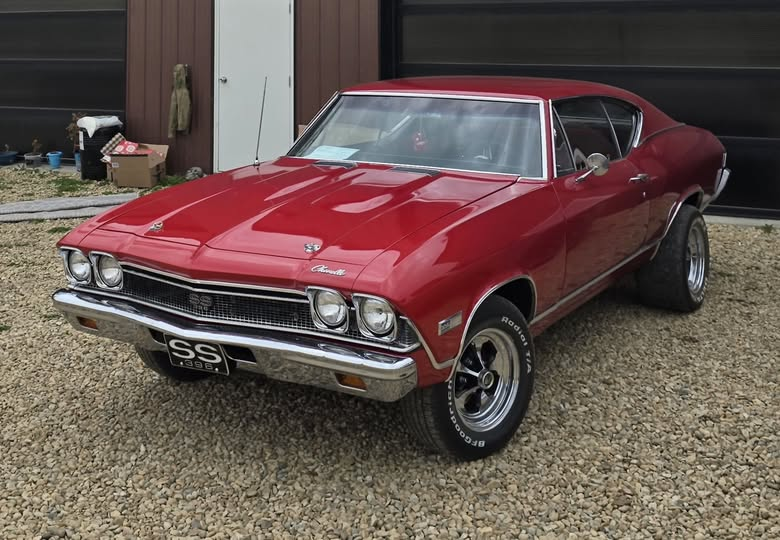 skycotton2's tweet photo. Here's my 68. Has been in the family since 79. https://t.co/pKGlPrkxO7