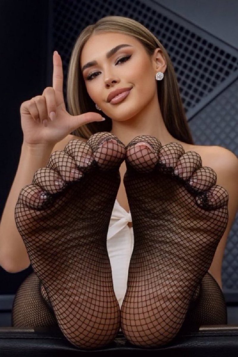 Supercatfish91's tweet photo. You never stood a chance, beta 🎀✨
All you were ever meant to be is a leaking cash printer for brats 💖

#cuck #cuckold #wankchat #hotwife #nsfw #nsfwtwt #bbc #bnwo #findom #horny #goon #gooner #feargasm #catfish #scam #wankbattle egirls feet humiliation gym brats scamfetish https://t.co/RwBJK5HZxj