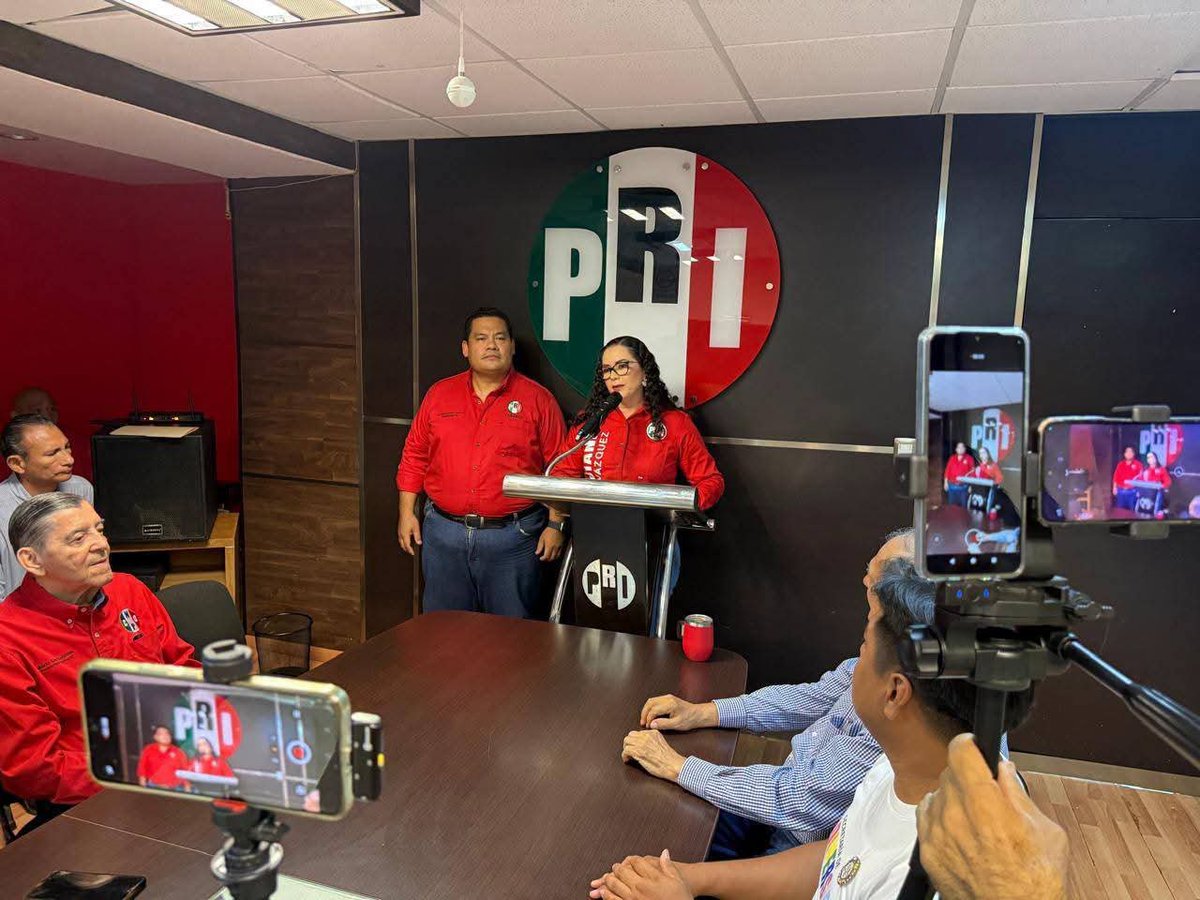 PRITabasco's tweet photo. Viridiana Pardo Vázquez  asume la Secretaría General del PRI Tabasco.

🔴Seguimos fortaleciendo al PRI con unidad, experiencia, institucionalidad y trabajo territorial para responder a los retos que vienen para Tabasco.

https://t.co/ElrHXE30yd https://t.co/VBkUkqNMy8