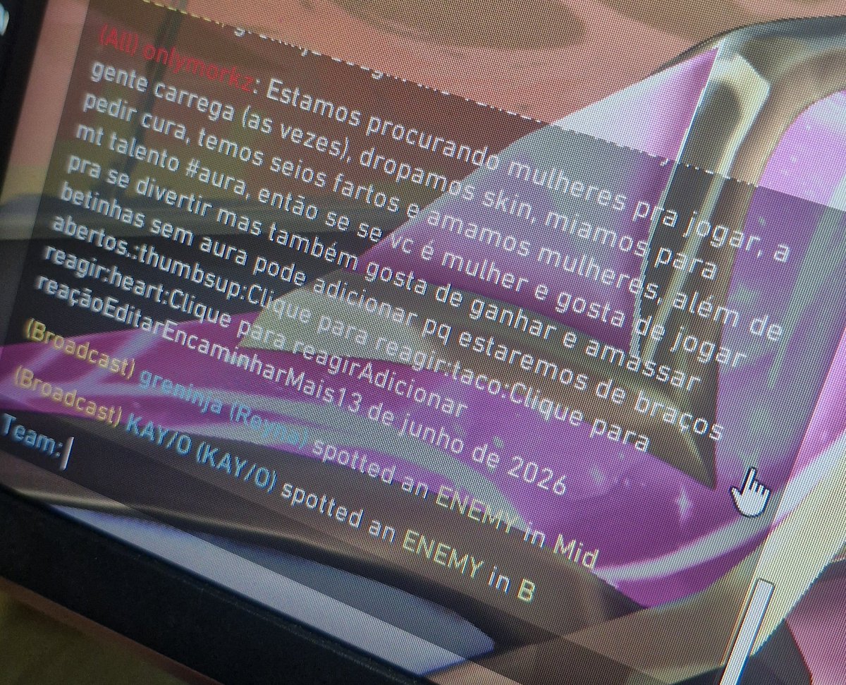 anyaptry's tweet photo. Acho engraçado demais as copypastas no valorant, mas esse nem se esforçou para apagar que copiou a mensagem do discord 😕😕 https://t.co/Kdu4AZnp3x