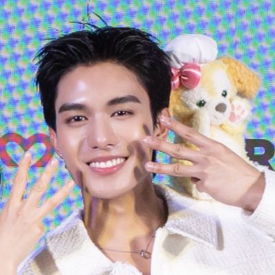 FeliciaXi27's tweet photo. #NewProPic https://t.co/YXNYmSJ5sB