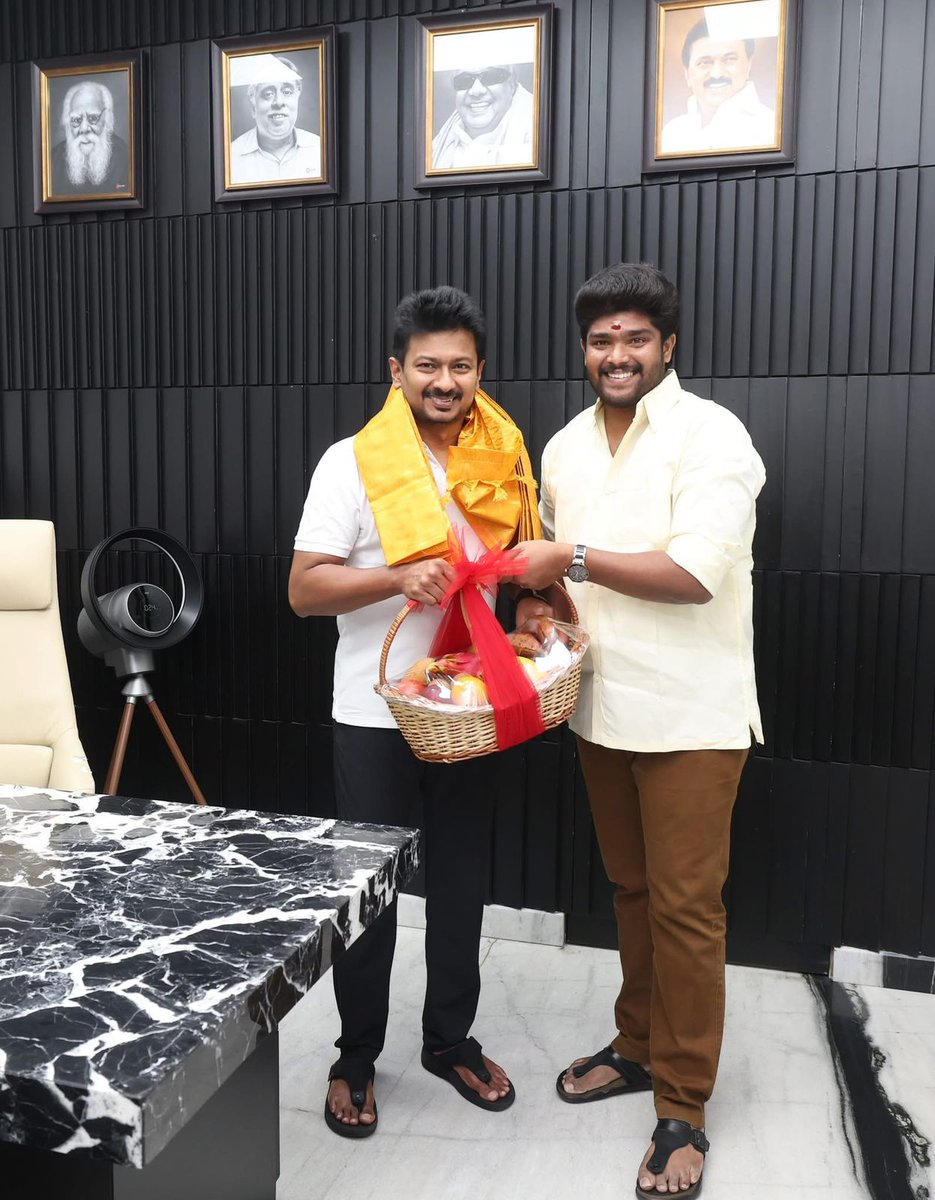LalgudiSurya's tweet photo. 18/06/2026!! எனது பிறந்த நாளான அன்று கழக இளைஞரணி செயலாளர் மாண்புமிகு தமிழகத்தின் எதிர்க்கட்சி தலைவர் அண்ணன் திரு.#உதயநிதிஸ்டாலின் அவர்களிடம் இன்று குறிஞ்சி இல்லத்தில் எனது பிறந்தநாள் வாழ்த்துக்கள் பெற்று மகிழ்ந்தேன்.#udhy https://t.co/vrFTuEUDOZ