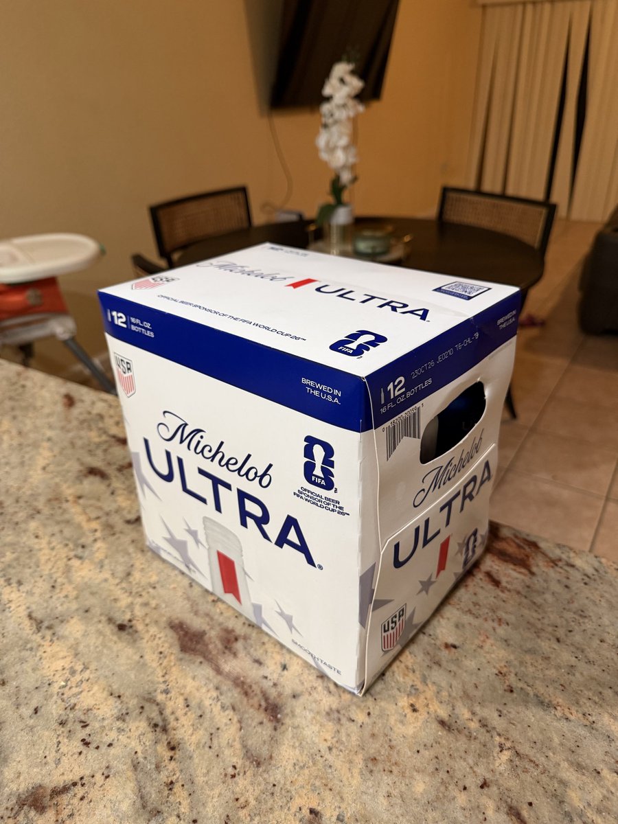 Noler9's tweet photo. #Messi effet @MichelobULTRA #mundialdefútbol2026 https://t.co/SzLyYFmXdm