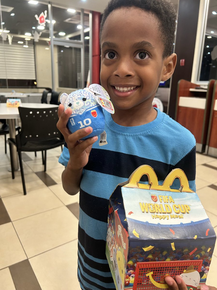 Becomingamom36's tweet photo. McDonald’s treat tonight! https://t.co/nG4rG37rBL