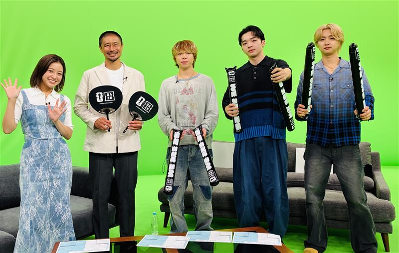 DAZN_JPN's tweet photo. BE:FIRSTのSOTAさん、RYUHEIさん、JUNONさん、
#DAZNパーティーライブ ご出演
ありがとうございました！
 
GS屈指の大一番、
🏴󠁧󠁢󠁥󠁮󠁧󠁿🆚🇭🇷の激戦に
スタジオも大盛り上がり！

起きれなかった方は見逃し配信でぜひ👀

イングランドのGS 3試合を
ライブで見られるのはDAZNだけ🏴󠁧󠁢󠁥󠁮󠁧󠁿

#本気で楽しむならDAZN https://t.co/kcF0UkI7QX
