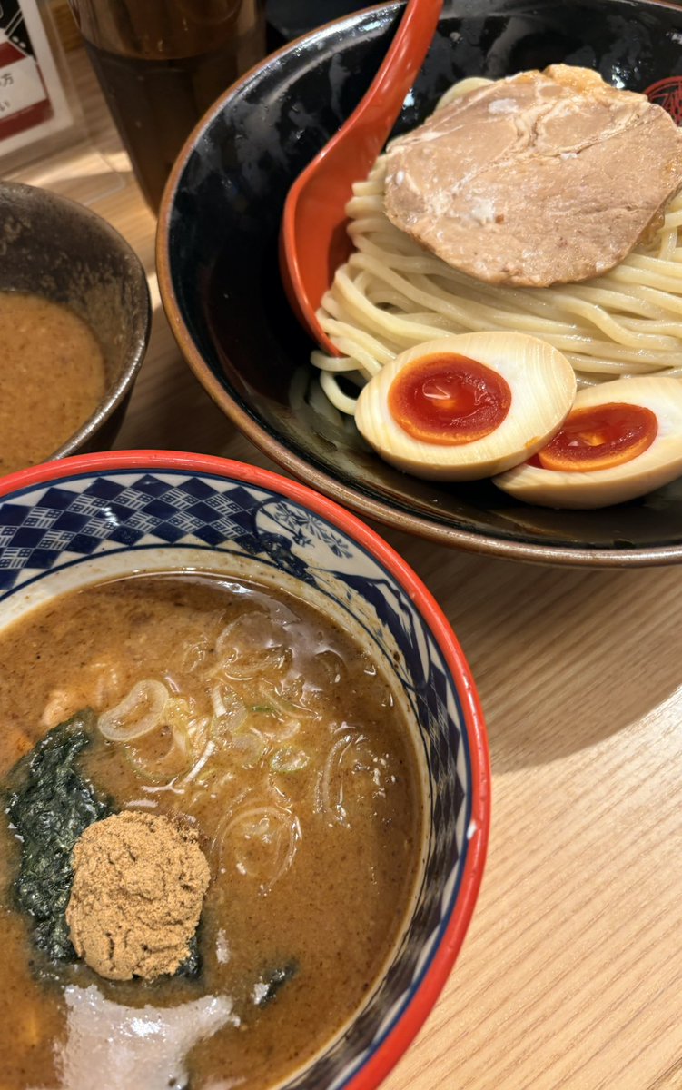 mi_yu394's tweet photo. 東京視察
昼夜麺食べたら朝もラーメンだったw
あっさりの塩でキメて、今から別のラーメンやへ🫰 https://t.co/7Zzud7gg2p