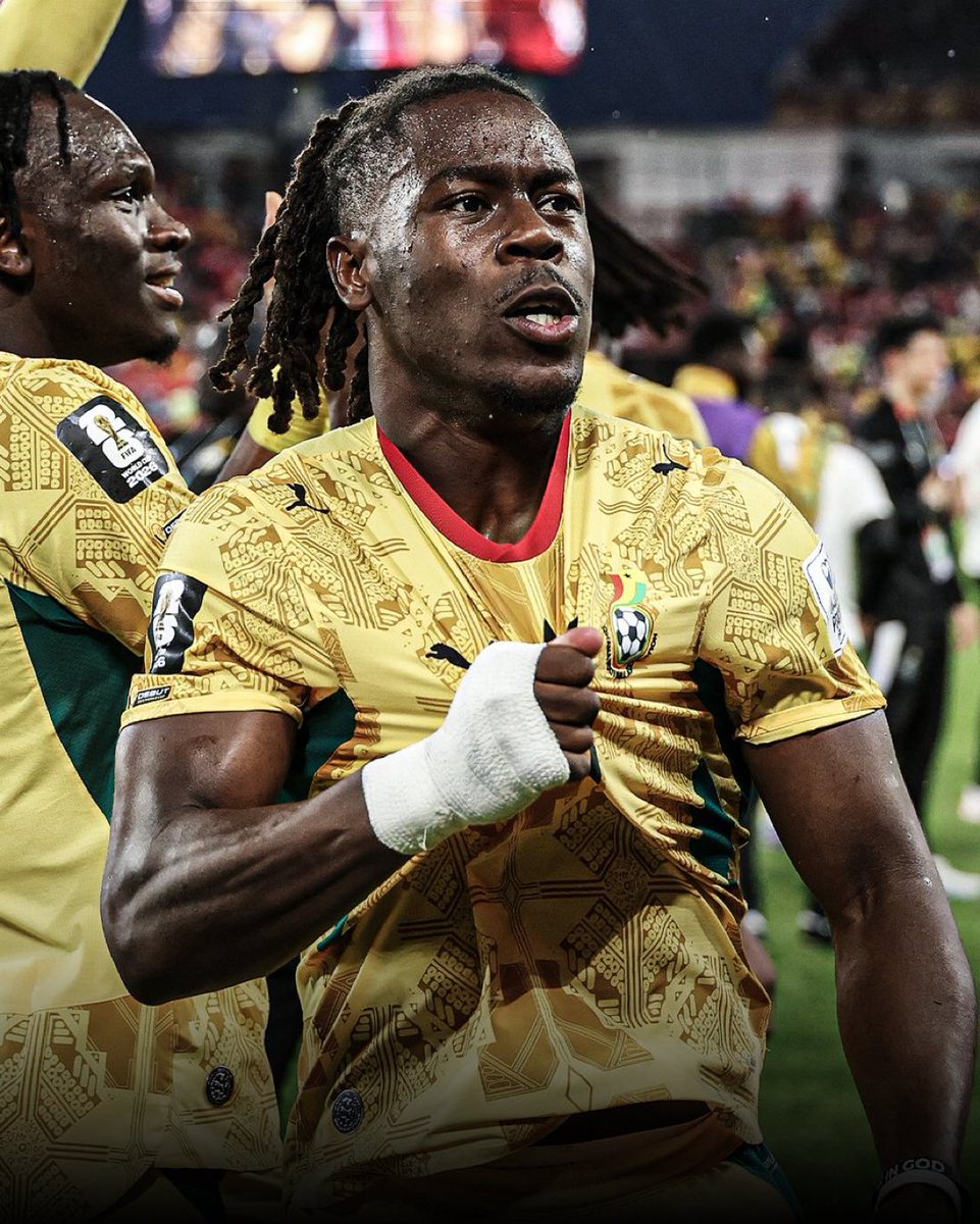 iLatif_'s tweet photo. Brandon Thomas Asante, what an impact from the bench. I now understand why he is always happy, he’s a baller https://t.co/PeZWvWZveA