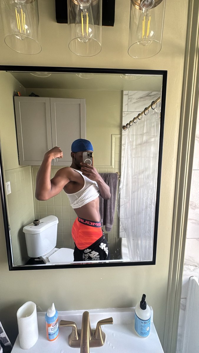 detroitsmenance's tweet photo. Just minding my business, trying to give appeal 😮‍💨 https://t.co/LIBZwm8pzv
