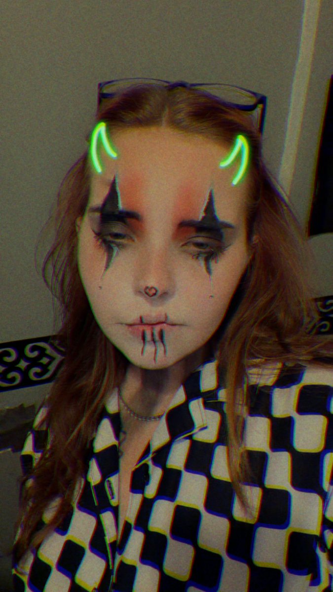 BabygirlVIP_1's tweet photo. Let’s clown around https://t.co/iq9PgOPcG7