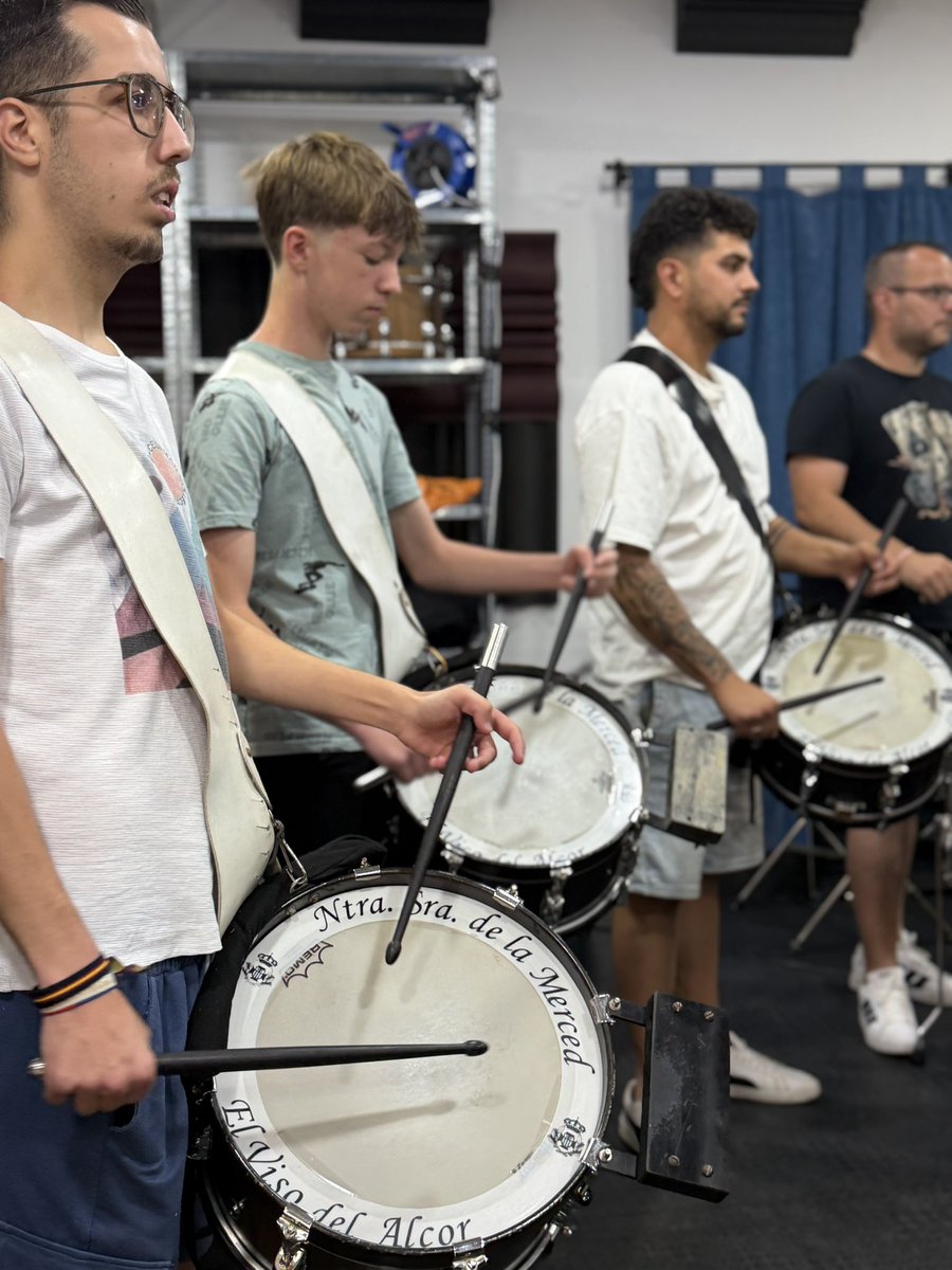 BctMercedViso's tweet photo. Ultimando detalles y dejando todo listo para el próximo finde, Donde empezamos la grabación de la segunda parte de Apolo de la mano de @lamusicadelgato . Muy ilusionados de poder formar parte de este proyecto y con muchas ganas de que escuchéis el resultado. 🎶✨
#atumerced 💜 https://t.co/U4FmSEPEQc