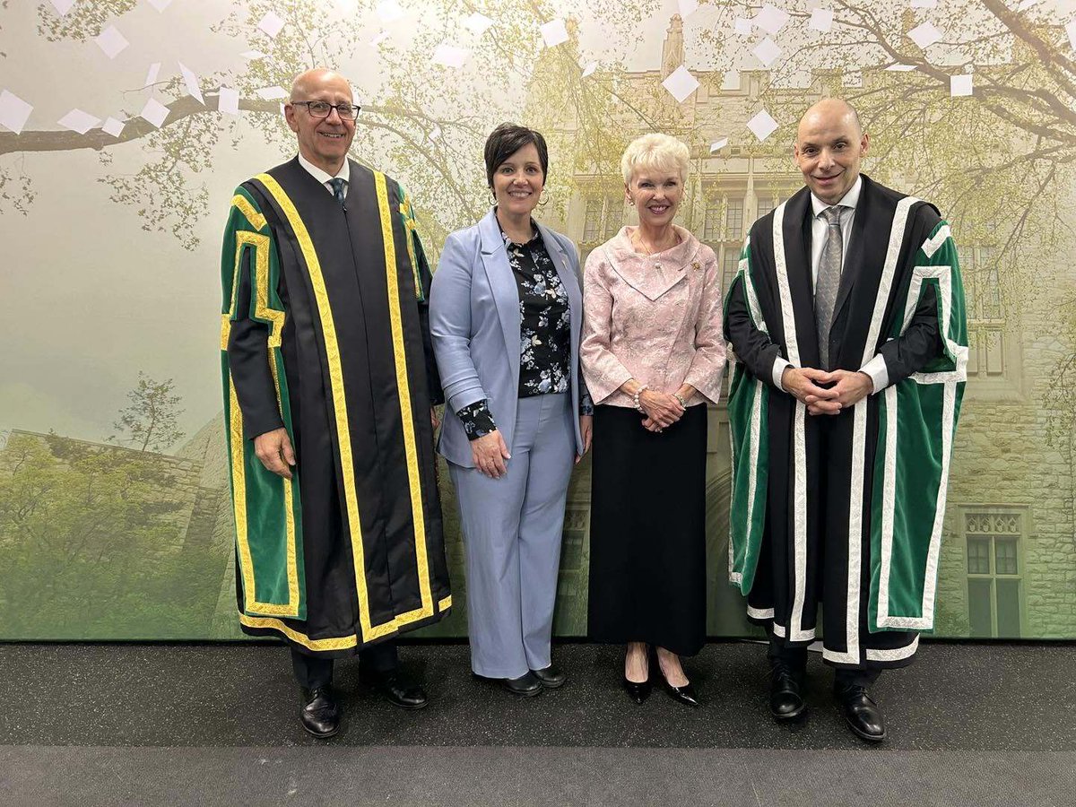 PremierScottMoe's tweet photo. Congratulations to Saskatchewan’s post-secondary graduates!

Graduates who choose to stay in Saskatchewan are eligible for the Graduate Retention Program, the most generous of its kind that provides up to $24,000 in tuition tax credits over 7 years.

To date over 93,500 students have chosen to stay in Saskatchewan and accessed the Graduate Retention Program.  That’s the Saskatchewan advantage.

More information about Graduate Retention Program: https://t.co/ManCuLaEyo