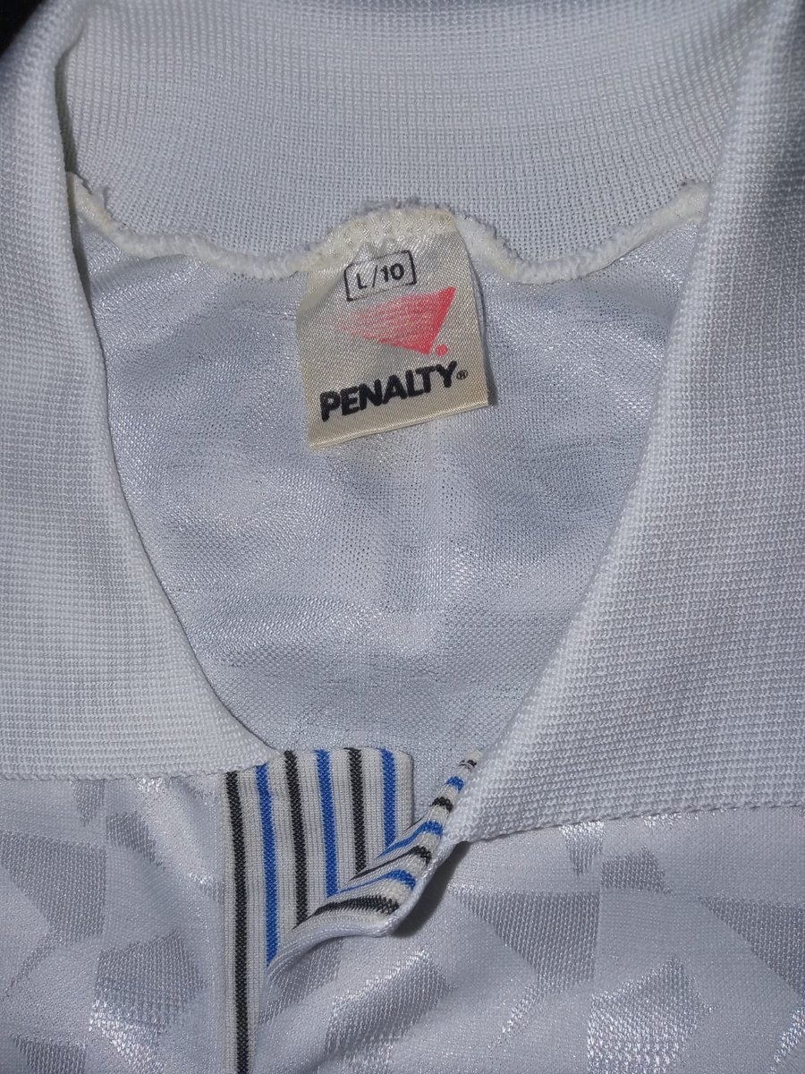 HernandezJoao's tweet photo. Camisa 1993. Manga longa tamanho G, número pintado (possivelmente de jogo), zerada!.
800 reais https://t.co/QoeuwnpwgC