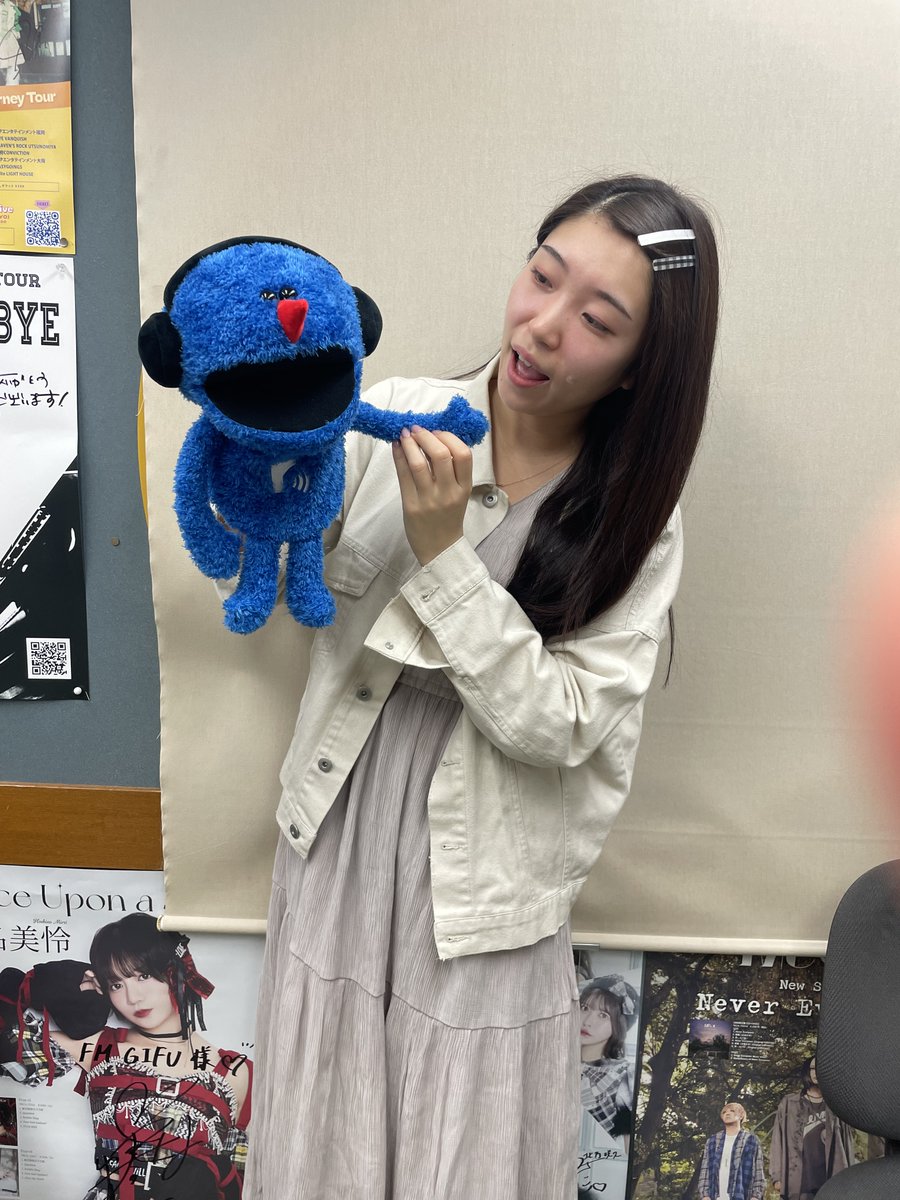 fm_gifu_ms's tweet photo. 6月18日(木)
おはようございます!
今日は相棒と一緒に撮りました♬
一緒にMORNING SPLASHを盛り上げます✨
今朝の特集は 【#HY】
#石井琢磨 からコメントも 📷📷
https://t.co/igK4wyRmvs
もしくは #fmgifu で みなさんからのメッセージ、
お待ちしています📷 https://t.co/i2h5vG5n1k