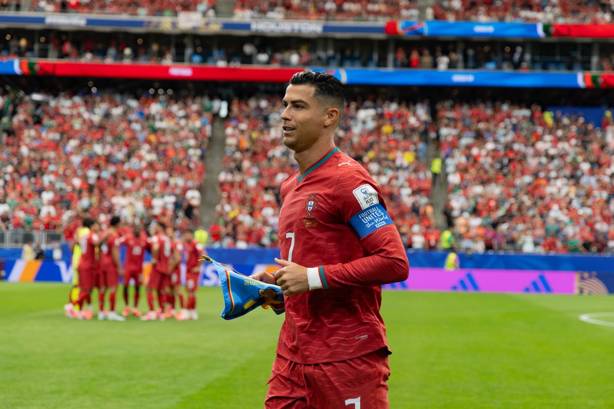FWC26Houston's tweet photo. What a day, Houston 🇵🇹🇨🇩 #FIFAWorldCup #WeAreHouston https://t.co/4YOUUoT02L