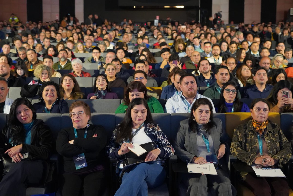 ACHMChile's tweet photo. 📸 Así se vive la segunda jornada del Congreso Nacional de Concejales y Concejalas ACHM 2026 en Coquimbo. https://t.co/5b86NQtVr5