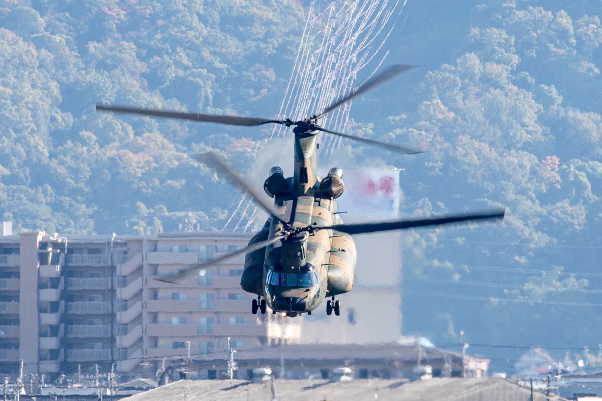 HiroRjoy's tweet photo. #回転翼機からしか得られない栄養素 
@JGSDF_YAO https://t.co/3SqLJ8mYkO